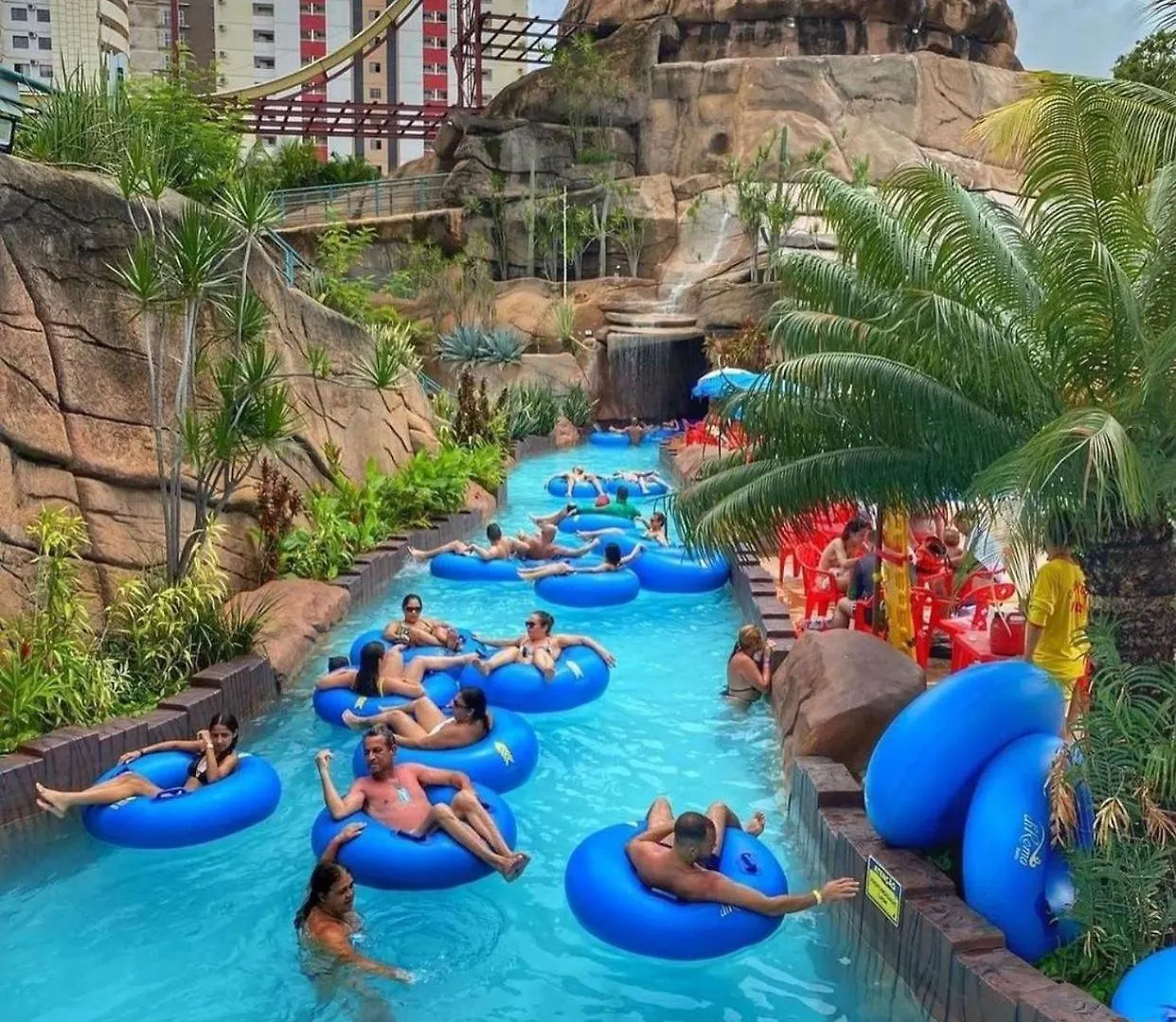 Spazzio Diroma Com Parque Aquatico Incluso Caldas Novas